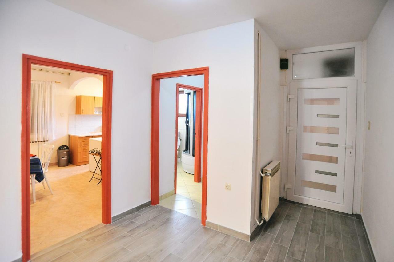 Davor Apartment *